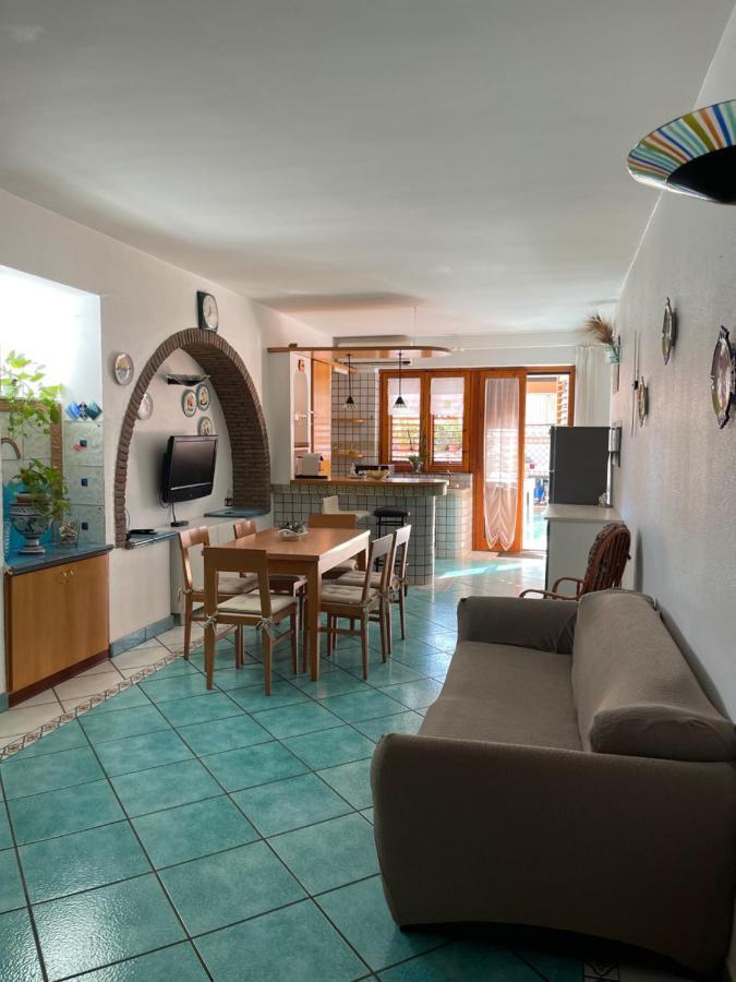 Tecla Appartamento Acireale Luaran gambar